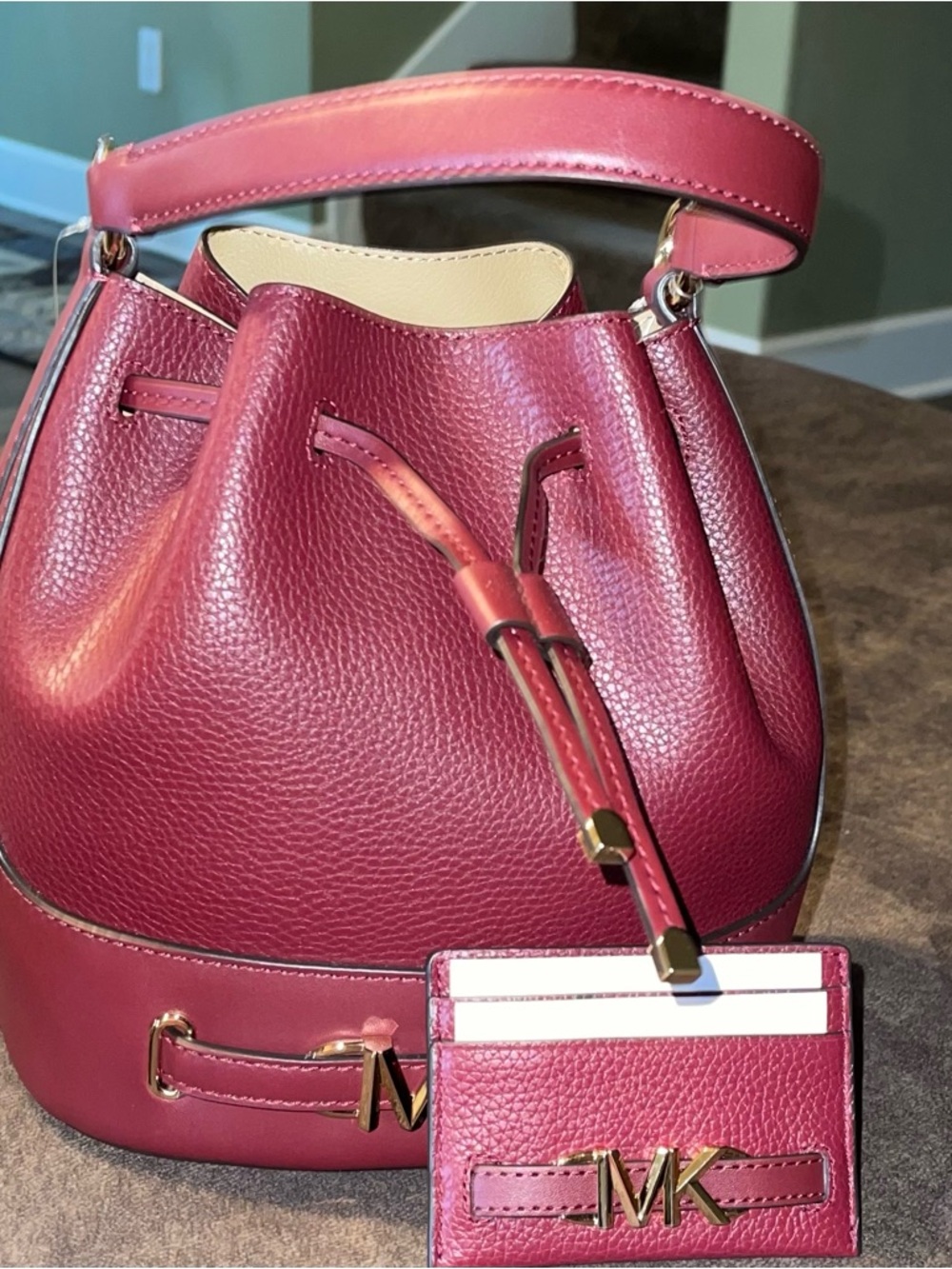 Michael Kors Reed Bucket Bag Set - Picture 4 of 9
